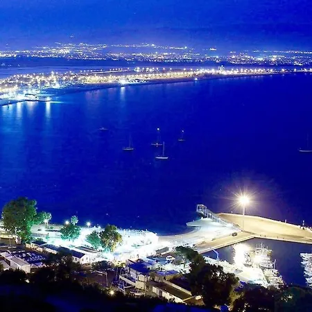 Exma Luxury Center Reserved Parking * Cagliari