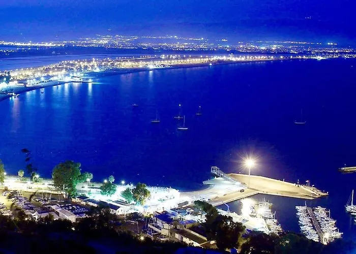 Exma Luxury Center Reserved Parking * Cagliari